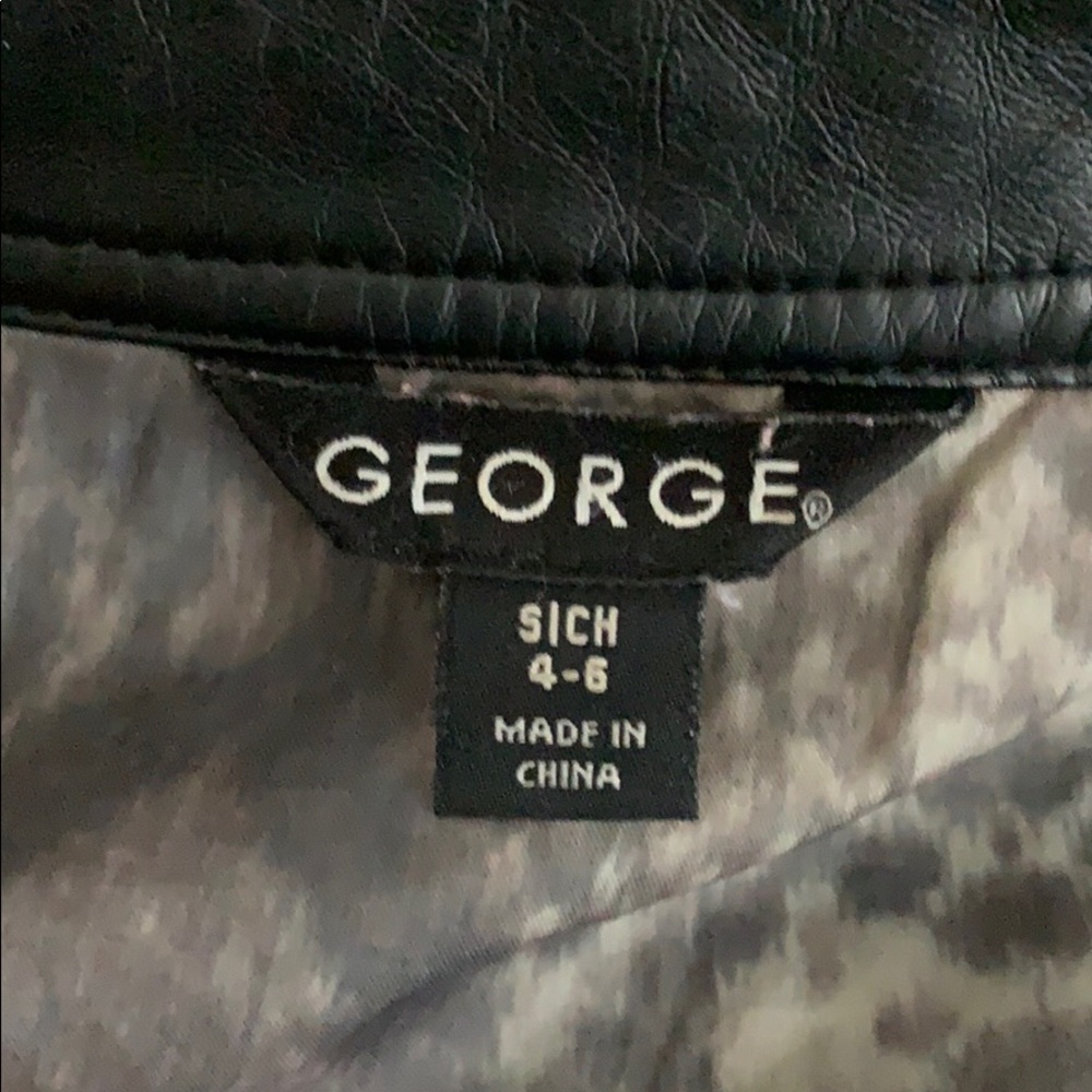 Leather jacket - Picture 2 of 3